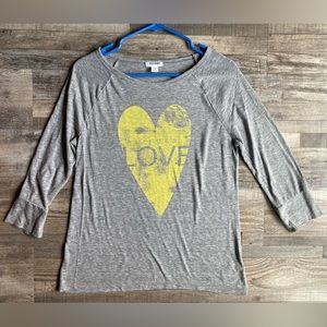 Old Navy California Love Distressed Medium Shirt